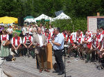 DI Dr. Himmel mit Dir. Zöchmann bei der Urkundenübergabe 